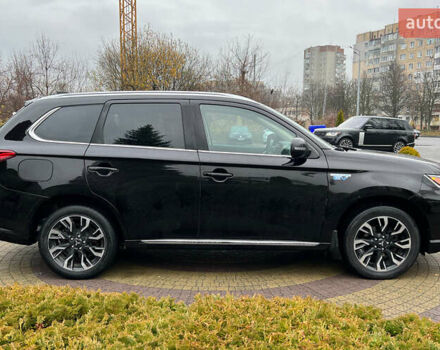 Черный Мицубиси Аутлендер, объемом двигателя 2 л и пробегом 96 тыс. км за 22750 $, фото 7 на Automoto.ua