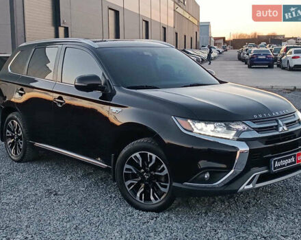 Чорний Міцубісі Аутлендер, об'ємом двигуна 2 л та пробігом 115 тис. км за 23700 $, фото 14 на Automoto.ua