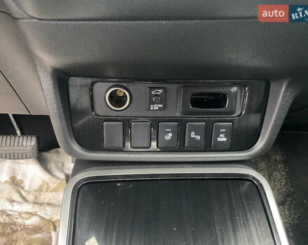 Черный Мицубиси Аутлендер, объемом двигателя 2 л и пробегом 76 тыс. км за 20800 $, фото 11 на Automoto.ua