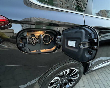 Чорний Міцубісі Аутлендер, об'ємом двигуна 2 л та пробігом 155 тис. км за 22500 $, фото 9 на Automoto.ua