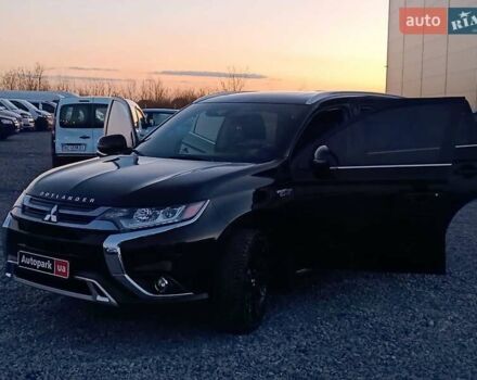 Чорний Міцубісі Аутлендер, об'ємом двигуна 2 л та пробігом 115 тис. км за 23700 $, фото 40 на Automoto.ua