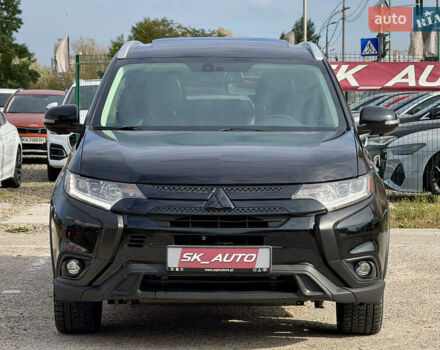 Міцубісі Аутлендер 2018 у Києві на Automoto.ua Чорний Міцубісі Аутлендер, об'ємом двигуна 3 л та пробігом 182 тис. км за 16900 $, фото 1 на Automoto.ua