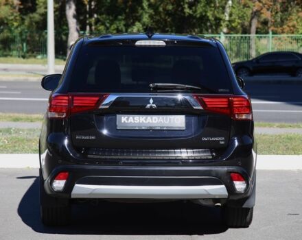 Черный Мицубиси Аутлендер, объемом двигателя 2.4 л и пробегом 130 тыс. км за 16200 $, фото 4 на Automoto.ua