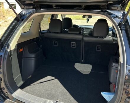 Черный Мицубиси Аутлендер, объемом двигателя 2 л и пробегом 54 тыс. км за 20800 $, фото 7 на Automoto.ua