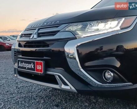 Чорний Міцубісі Аутлендер, об'ємом двигуна 2 л та пробігом 115 тис. км за 23700 $, фото 15 на Automoto.ua