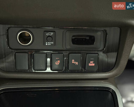 Чорний Міцубісі Аутлендер, об'ємом двигуна 2 л та пробігом 67 тис. км за 22999 $, фото 20 на Automoto.ua