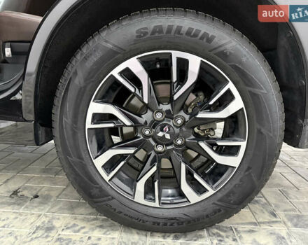 Чорний Міцубісі Аутлендер, об'ємом двигуна 2 л та пробігом 67 тис. км за 22999 $, фото 29 на Automoto.ua