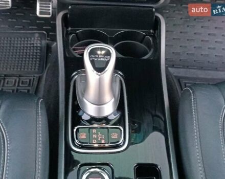 Чорний Міцубісі Аутлендер, об'ємом двигуна 2 л та пробігом 115 тис. км за 23700 $, фото 25 на Automoto.ua