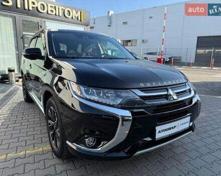 Черный Мицубиси Аутлендер, объемом двигателя 2 л и пробегом 67 тыс. км за 23000 $, фото 6 на Automoto.ua