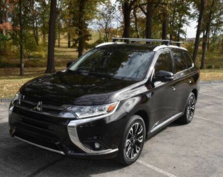 Чорний Міцубісі Аутлендер, об'ємом двигуна 2 л та пробігом 45 тис. км за 14000 $, фото 2 на Automoto.ua