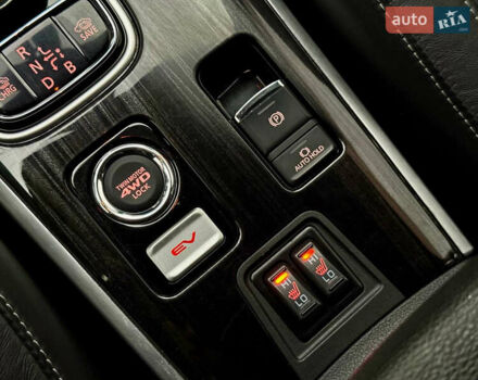 Чорний Міцубісі Аутлендер, об'ємом двигуна 2 л та пробігом 79 тис. км за 22900 $, фото 30 на Automoto.ua