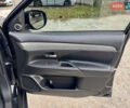 Міцубісі Аутлендер 2018 у Києві на Automoto.ua Чорний Міцубісі Аутлендер, об'ємом двигуна 3 л та пробігом 182 тис. км за 16900 $, фото 24 на Automoto.ua