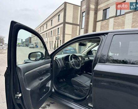 Чорний Міцубісі Аутлендер, об'ємом двигуна 2.36 л та пробігом 169 тис. км за 13450 $, фото 12 на Automoto.ua