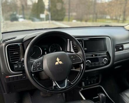 Черный Мицубиси Аутлендер, объемом двигателя 2.36 л и пробегом 91 тыс. км за 18300 $, фото 11 на Automoto.ua