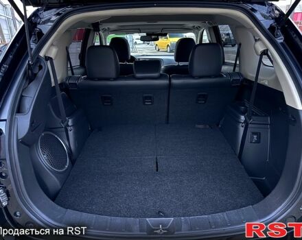 Черный Мицубиси Аутлендер, объемом двигателя 3 л и пробегом 115 тыс. км за 18200 $, фото 9 на Automoto.ua