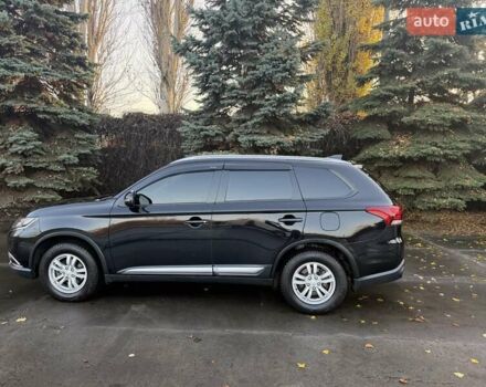 Чорний Міцубісі Аутлендер, об'ємом двигуна 2 л та пробігом 81 тис. км за 18950 $, фото 2 на Automoto.ua