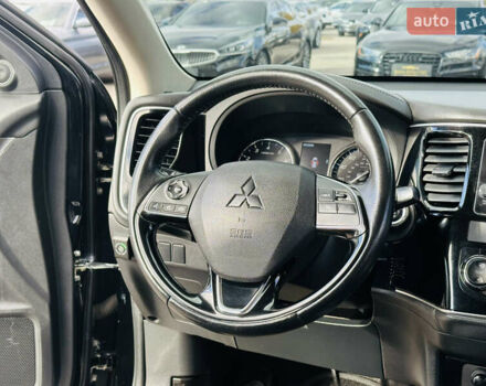 Міцубісі Аутлендер 2018 у Харкові на Automoto.ua Чорний Міцубісі Аутлендер, об'ємом двигуна 2.4 л та пробігом 130 тис. км за 15900 $, фото 21 на Automoto.ua