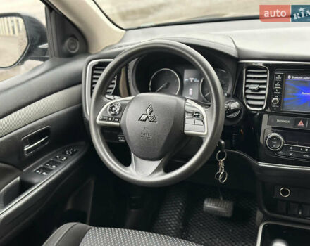 Чорний Міцубісі Аутлендер, об'ємом двигуна 2.36 л та пробігом 169 тис. км за 13450 $, фото 26 на Automoto.ua