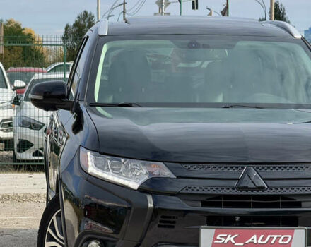 Міцубісі Аутлендер 2018 у Києві на Automoto.ua Чорний Міцубісі Аутлендер, об'ємом двигуна 3 л та пробігом 182 тис. км за 16900 $, фото 79 на Automoto.ua