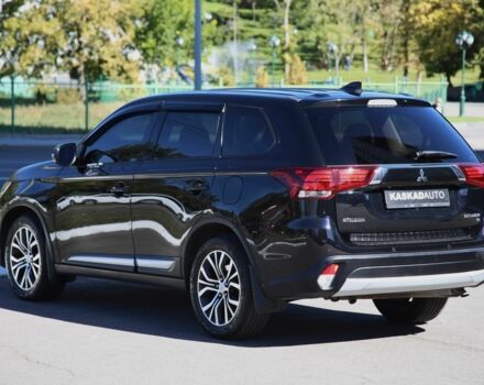 Черный Мицубиси Аутлендер, объемом двигателя 2.4 л и пробегом 130 тыс. км за 16200 $, фото 5 на Automoto.ua