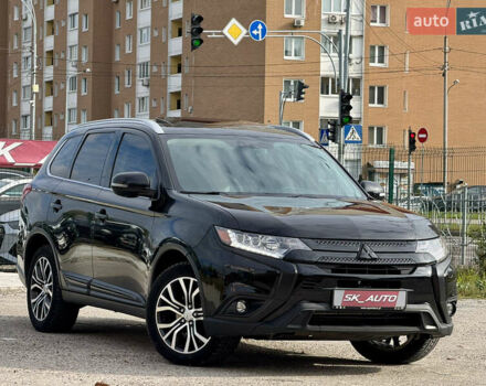 Міцубісі Аутлендер 2018 у Києві на Automoto.ua Чорний Міцубісі Аутлендер, об'ємом двигуна 3 л та пробігом 182 тис. км за 16900 $, фото 75 на Automoto.ua
