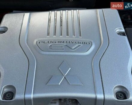 Черный Мицубиси Аутлендер, объемом двигателя 2 л и пробегом 67 тыс. км за 23000 $, фото 38 на Automoto.ua