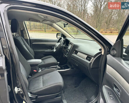 Чорний Міцубісі Аутлендер, об'ємом двигуна 2.36 л та пробігом 169 тис. км за 13450 $, фото 22 на Automoto.ua