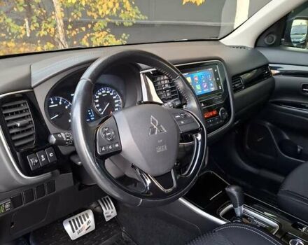 Міцубісі Аутлендер 2018 у Белой Церкве на Automoto.ua Чорний Міцубісі Аутлендер, об'ємом двигуна 2 л та пробігом 121 тис. км за 17800 $, фото 42 на Automoto.ua