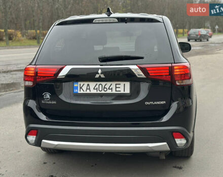 Чорний Міцубісі Аутлендер, об'ємом двигуна 2.36 л та пробігом 169 тис. км за 13450 $, фото 8 на Automoto.ua