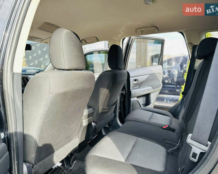 Міцубісі Аутлендер 2018 у Харкові на Automoto.ua Чорний Міцубісі Аутлендер, об'ємом двигуна 2.4 л та пробігом 130 тис. км за 15900 $, фото 16 на Automoto.ua