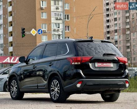 Міцубісі Аутлендер 2018 у Києві на Automoto.ua Чорний Міцубісі Аутлендер, об'ємом двигуна 3 л та пробігом 182 тис. км за 16900 $, фото 89 на Automoto.ua