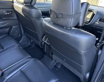 Черный Мицубиси Аутлендер, объемом двигателя 2.36 л и пробегом 90 тыс. км за 26500 $, фото 24 на Automoto.ua