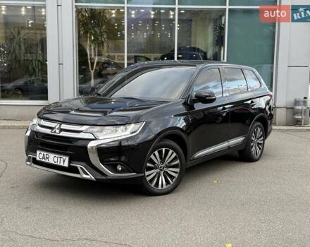 Чорний Міцубісі Аутлендер, об'ємом двигуна 2.36 л та пробігом 106 тис. км за 16250 $, фото 2 на Automoto.ua