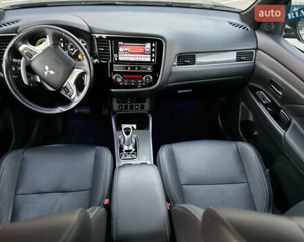 Чорний Міцубісі Аутлендер, об'ємом двигуна 2.36 л та пробігом 66 тис. км за 19800 $, фото 22 на Automoto.ua