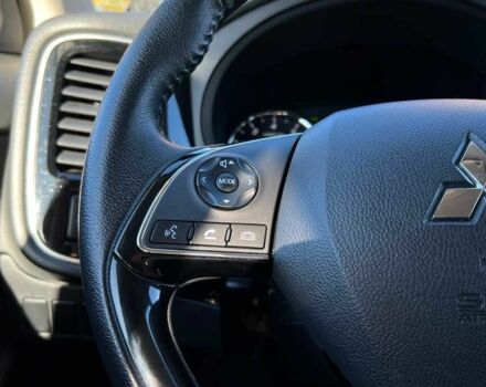 Чорний Міцубісі Аутлендер, об'ємом двигуна 2.4 л та пробігом 97 тис. км за 17700 $, фото 8 на Automoto.ua