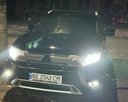 Черный Мицубиси Аутлендер, объемом двигателя 2.36 л и пробегом 90 тыс. км за 26500 $, фото 9 на Automoto.ua