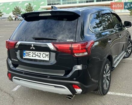 Черный Мицубиси Аутлендер, объемом двигателя 2.36 л и пробегом 90 тыс. км за 26500 $, фото 7 на Automoto.ua