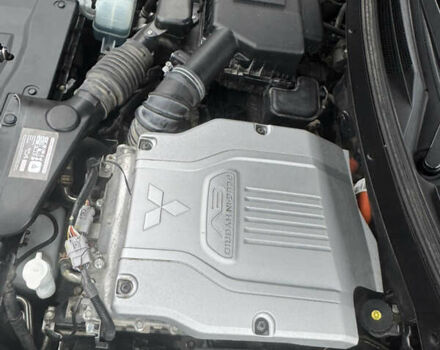 Черный Мицубиси Аутлендер, объемом двигателя 2 л и пробегом 148 тыс. км за 21800 $, фото 28 на Automoto.ua