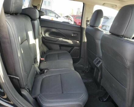 Черный Мицубиси Аутлендер, объемом двигателя 0 л и пробегом 60 тыс. км за 3000 $, фото 9 на Automoto.ua