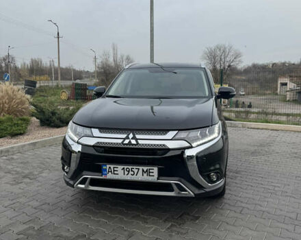 Чорний Міцубісі Аутлендер, об'ємом двигуна 2.36 л та пробігом 53 тис. км за 23500 $, фото 1 на Automoto.ua