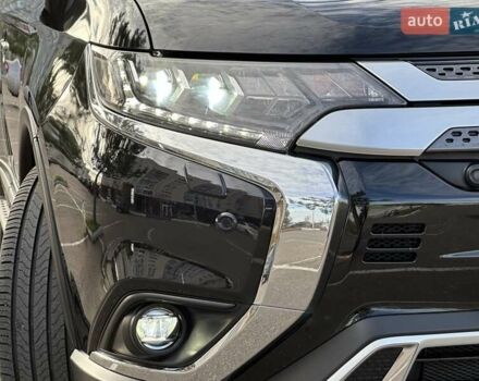 Черный Мицубиси Аутлендер, объемом двигателя 2.36 л и пробегом 90 тыс. км за 26500 $, фото 44 на Automoto.ua