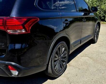 Черный Мицубиси Аутлендер, объемом двигателя 2.36 л и пробегом 200 тыс. км за 17299 $, фото 14 на Automoto.ua