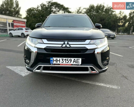 Чорний Міцубісі Аутлендер, об'ємом двигуна 2.36 л та пробігом 66 тис. км за 19800 $, фото 2 на Automoto.ua