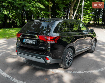 Черный Мицубиси Аутлендер, объемом двигателя 2.4 л и пробегом 56 тыс. км за 18500 $, фото 29 на Automoto.ua