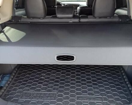 Міцубісі Аутлендер 2019 у Кривому Розі на Automoto.ua Чорний Міцубісі Аутлендер, об'ємом двигуна 2.4 л та пробігом 72 тис. км за 18500 $, фото 2 на Automoto.ua