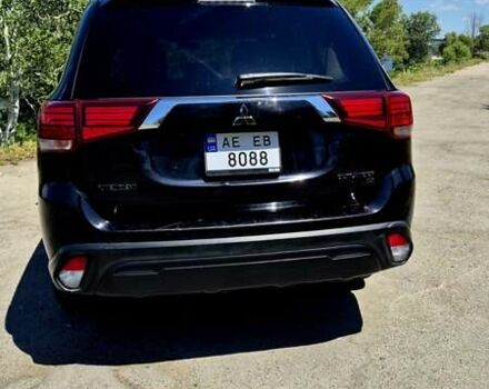 Черный Мицубиси Аутлендер, объемом двигателя 2.36 л и пробегом 200 тыс. км за 17299 $, фото 7 на Automoto.ua