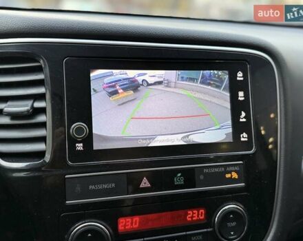 Чорний Міцубісі Аутлендер, об'ємом двигуна 2.36 л та пробігом 106 тис. км за 16250 $, фото 19 на Automoto.ua