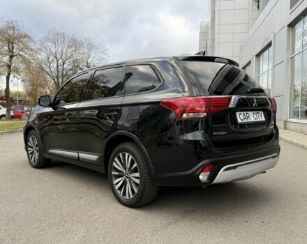 Чорний Міцубісі Аутлендер, об'ємом двигуна 2.4 л та пробігом 107 тис. км за 16250 $, фото 2 на Automoto.ua