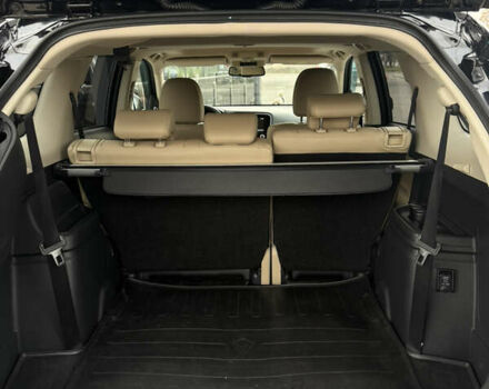 Чорний Міцубісі Аутлендер, об'ємом двигуна 2.36 л та пробігом 53 тис. км за 23500 $, фото 14 на Automoto.ua