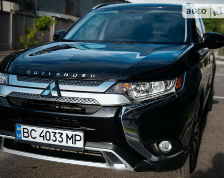 Міцубісі Аутлендер 2019 у Львові на Automoto.ua Чорний Міцубісі Аутлендер, об'ємом двигуна 2.4 л та пробігом 75 тис. км за 17200 $, фото 1 на Automoto.ua